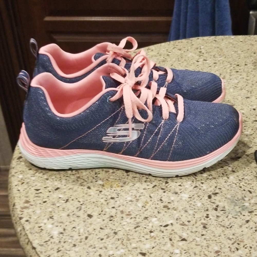 SKechers memory foam